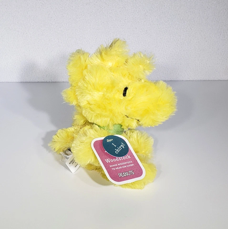 Juguete de peluche RARO Hallmark Peanuts esponjoso Woodstock amarillo pájaro agitado y chirrido 7" nuevo con etiquetas Foto 4 de 4