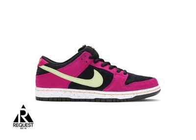 SB Dunk Low  ACG Terra Red Plum 