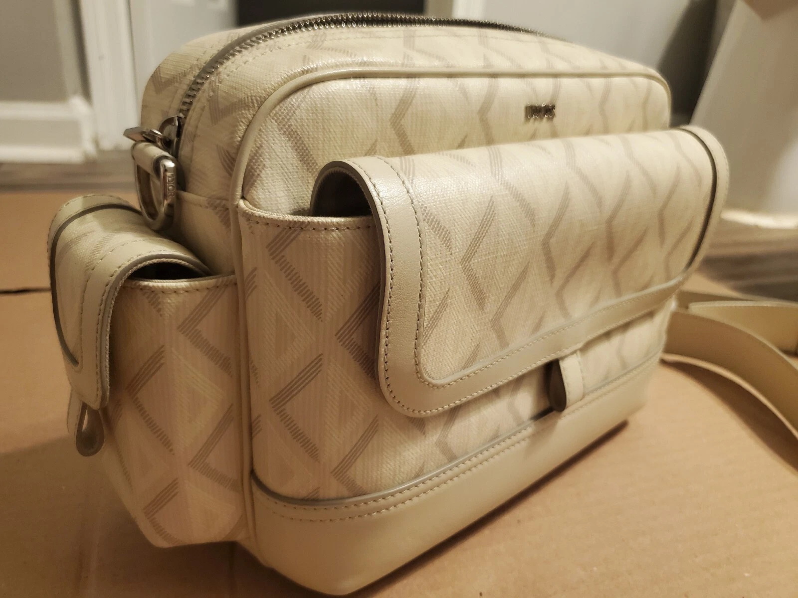 Authentique toile diamant Christian DIOR HIT THE ROAD corps transversal