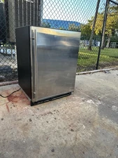 U-line Ore124 24″ Refrigerator With Stainless Solid Finish (115 V 60 Hz)