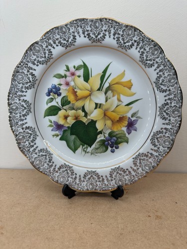 Royal Doulton Booths Real Old Willow Plate Majestic Collection Fine China 1981