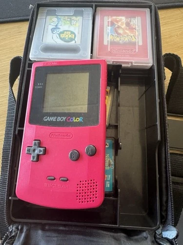 Nintendo Gameboy  lot With 9 Games Including Pokémon And Carry Case
