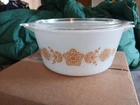Vintage White PYREX Butterfly Gold 1. 5 Quart Casserole 474-B With Lid