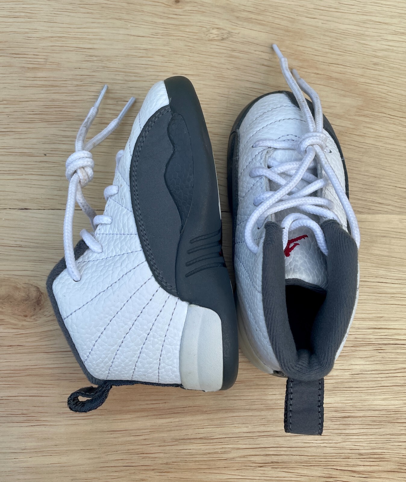 NIKE AIR JORDAN Taxi 12 Retro Sneakers 850000-160 Toddler White Gray SIZE 7C thumbnail 4