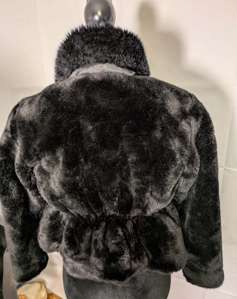 Elegant black coat for girls, Size 10/12, no belt. - Image 2 of 4