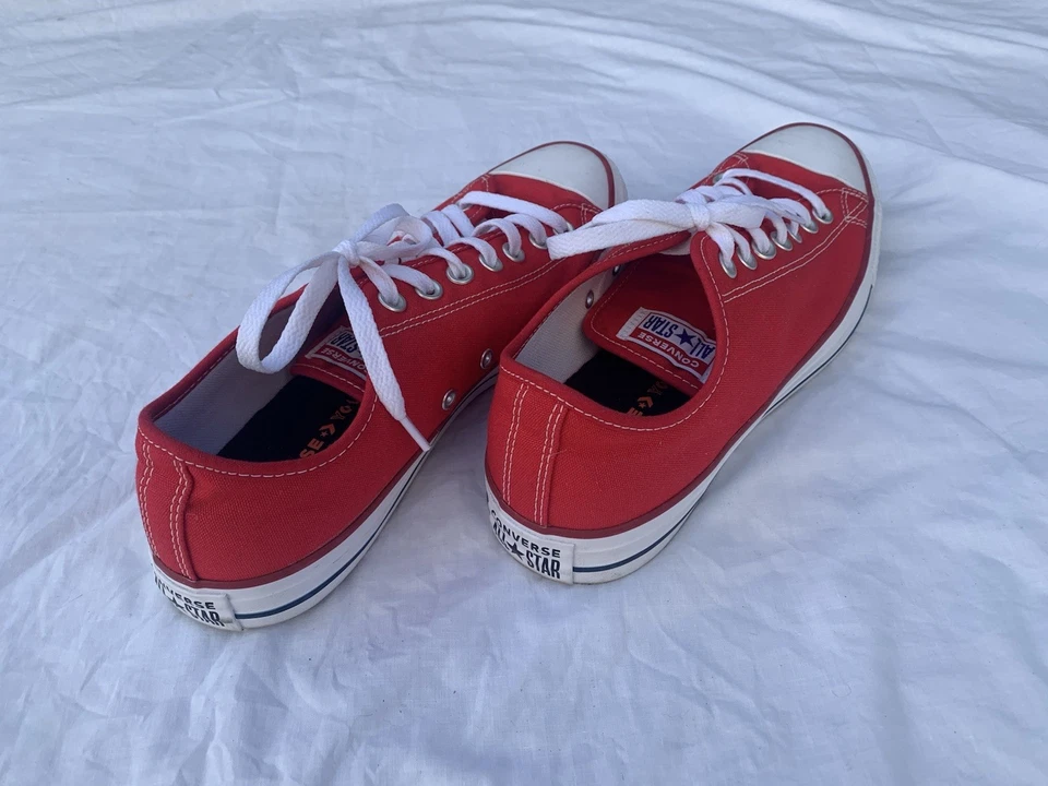 Men's Chuck Taylor Custom Low Top Red  10 Wide Comfort Insole - Image 2 of 4