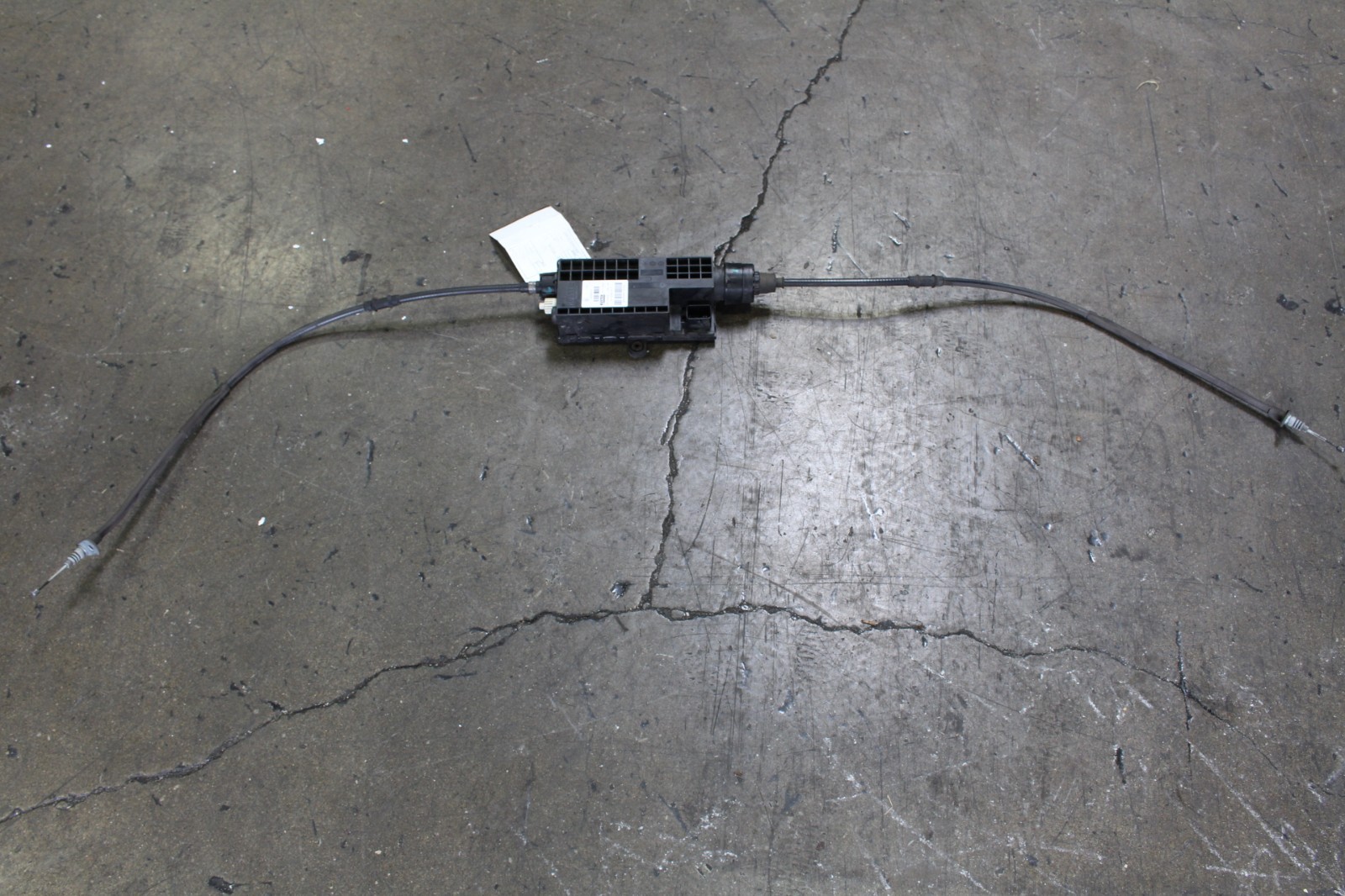 Maserati Ghibli, Parking Brake Electronic Actuator, Used, P/N 670030076