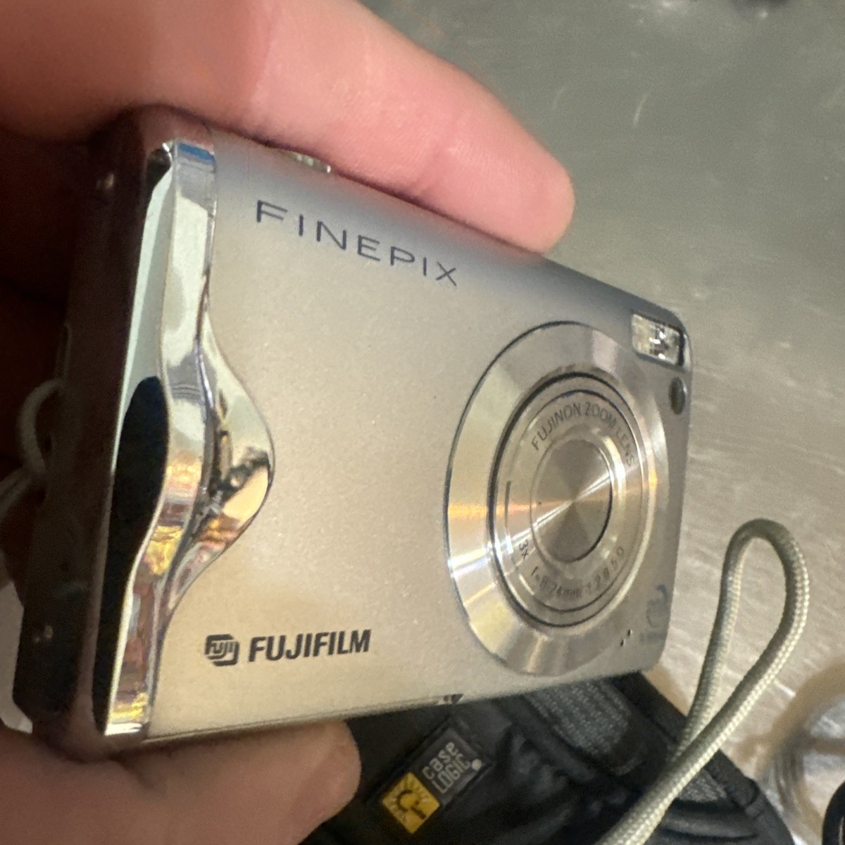 Fujifilm FinePix F Series F20 6.3MP Digital Camera - Silver for