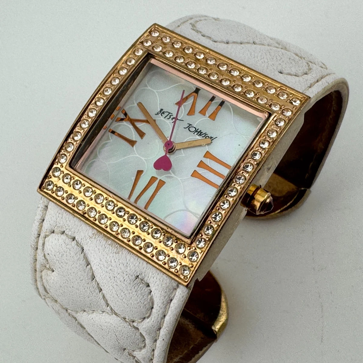 Betsey Johnson Gold and Black Starry Women\'s Watch it’s running Betsey Johnson, Gold Tone With White Dial, Womens Fashion  main image 2