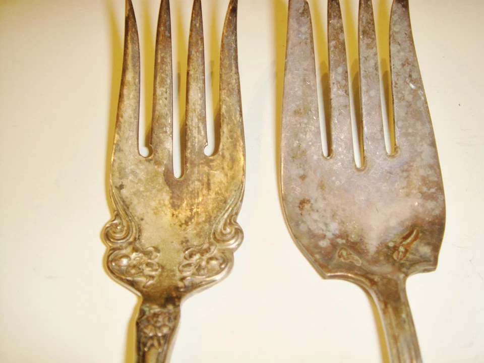 De colección 2 tenedores para servir 1847 Rogers/Sons + 2 tenedores de postre plato supremo de plata Foto 2 de 4