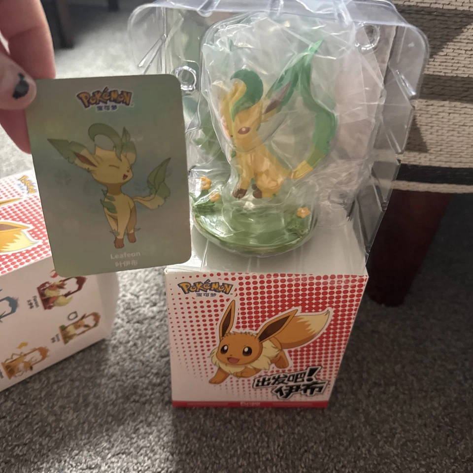 juego de figuras eeveelution Foto 4 de 4