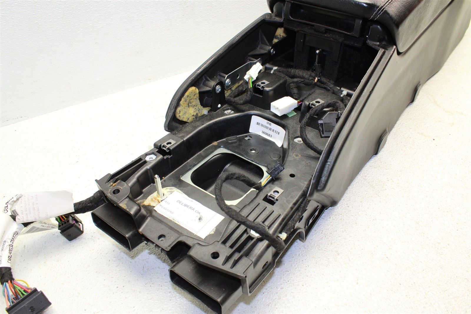 2013 Maserati GranTurismo Center Console Trim Cover Panel 08-13