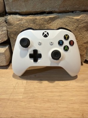 Original Microsoft Xbox One Wireless Controller, White 1708 OEM