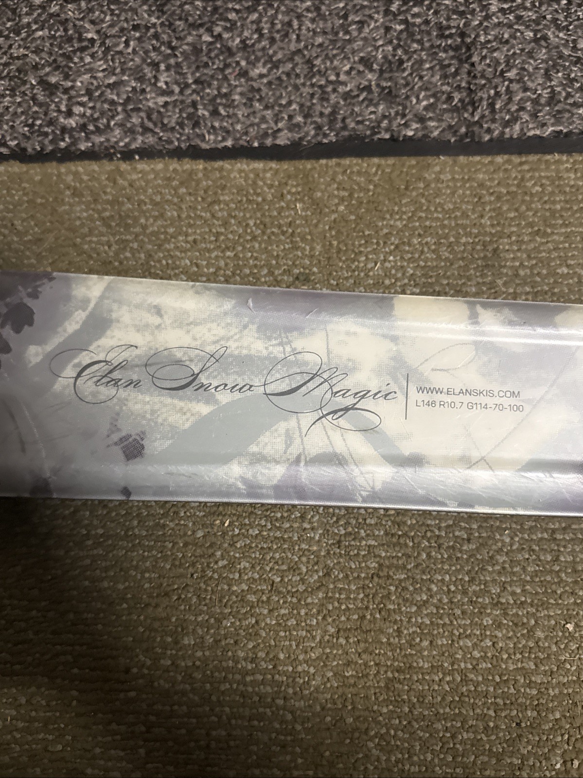 Elan White Magic Skis 142 CM