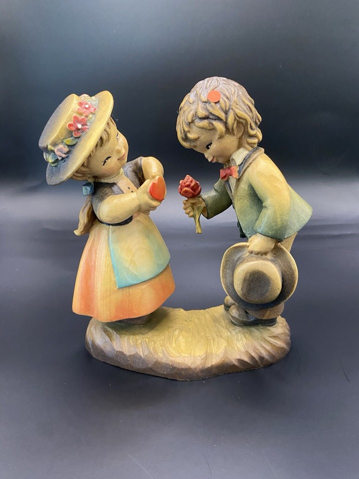 Vintage Anri Woodcarved figurine Ferrandiz 6.5” Courting Boy Girl Love