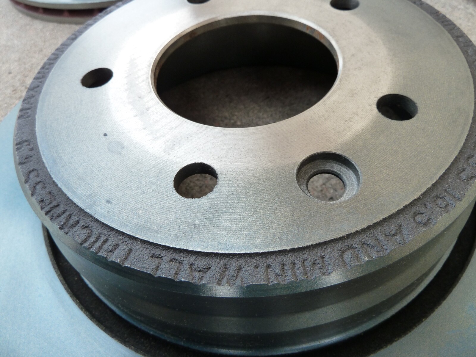 NEW ASTON MARTIN DB7 6 Cylinder GENUINE REAR ROTORS BRAKE DISC 