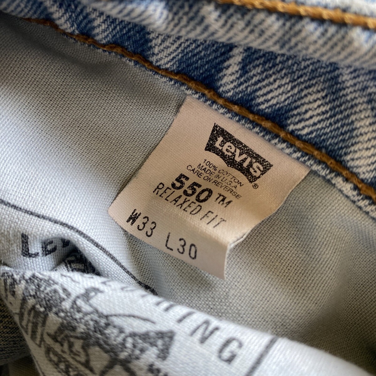 Vintage Levis 550 Jeans Mens 33x30 Blue Light Wash Faded