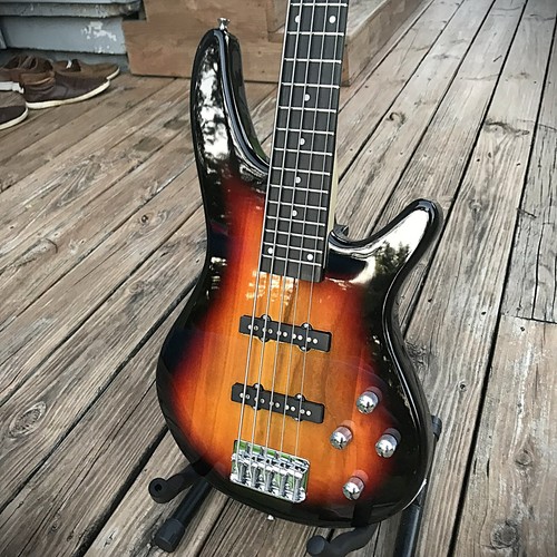 Sunburst 5 String Electric Bass Guitar 24-Frets with Gig Bag and Accessories - Picture 4 of 12