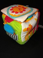 infantino big top discovery cube