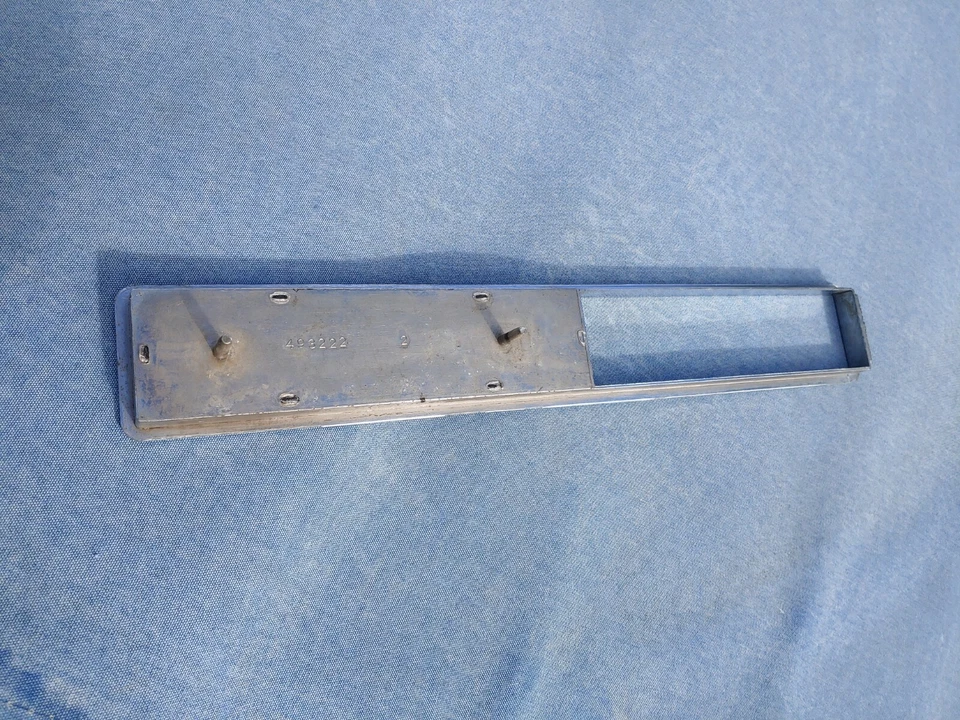 Nuevo de Lote Antiguo Pontiac Catalina 1974 Marcador de Estacionamiento Luz de Conducción Bisel PN #493222 Foto 3 de 4