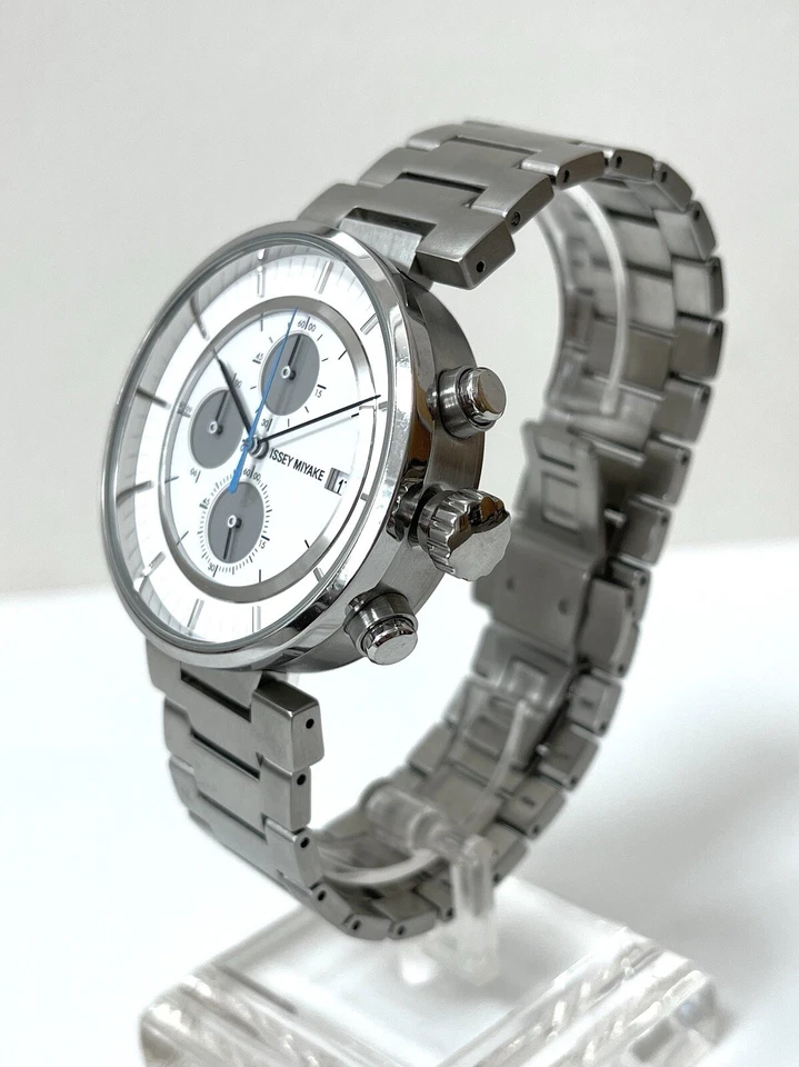 Reloj de cuarzo Issey Miyake W By Satoshi Wada de acero inoxidable para hombre SILAY007Y Foto 2 de 4