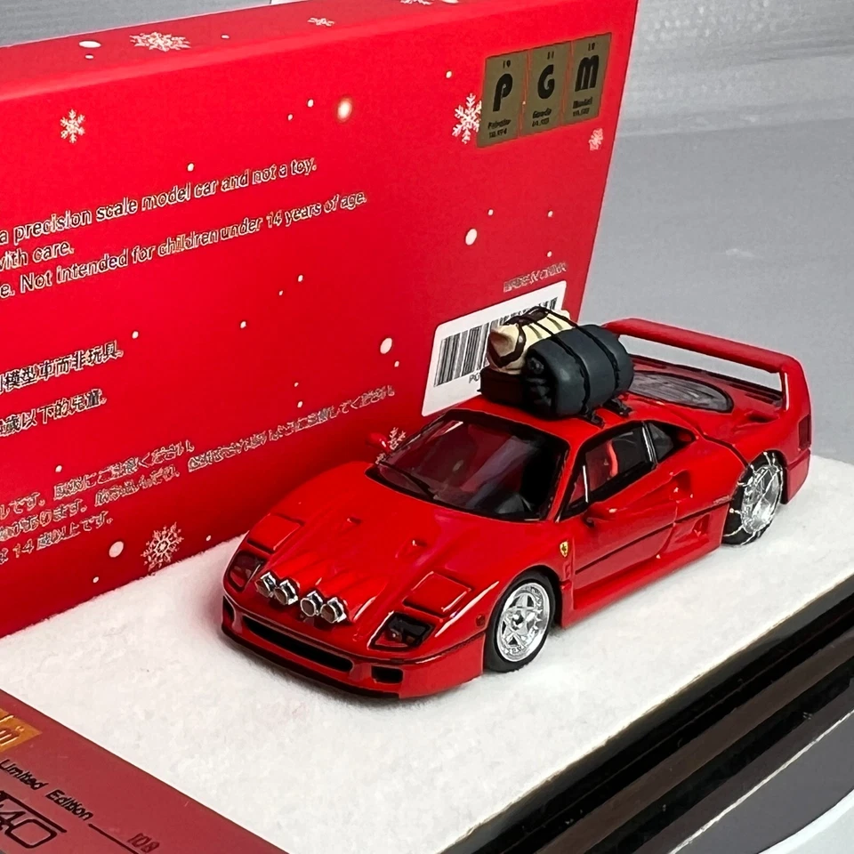 1/64 PGM Ferrari F40 Red Full Open Regular Christmas Winter PGM-640902 E - Image 2 of 2