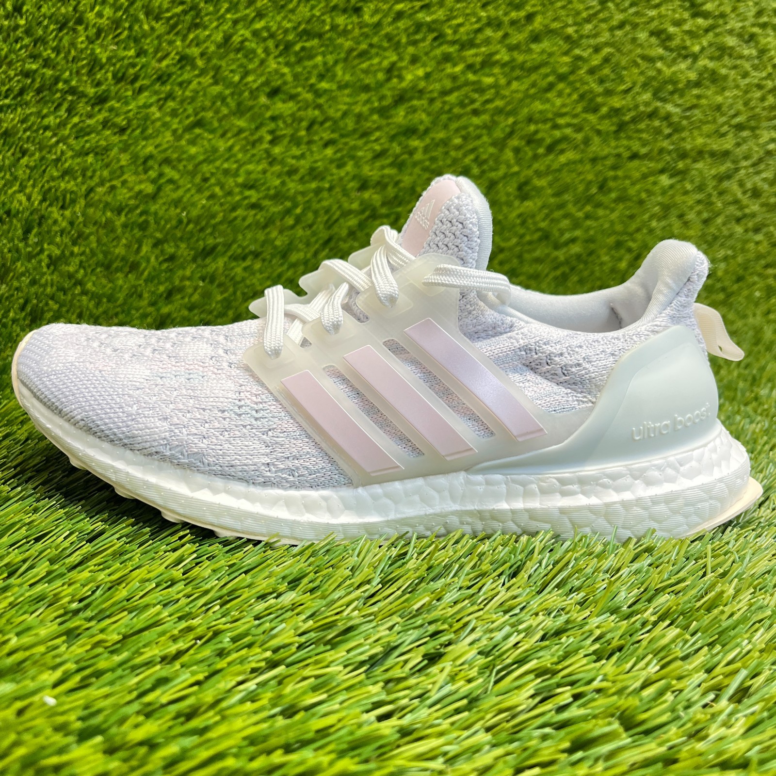 Adidas UltraBoost 5.0 DNA Womens Size 5.5 White Pink Running Shoes Sneakers thumbnail 3