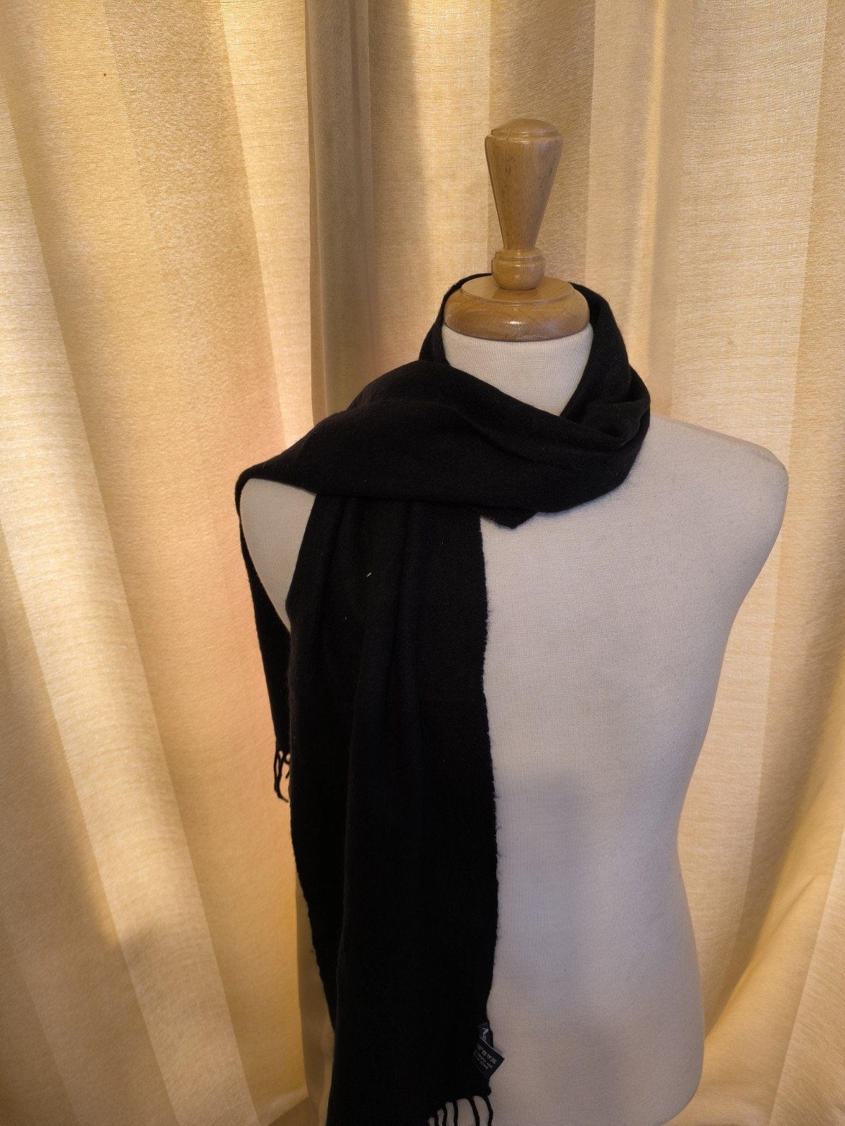 Vintage Aquascutum Scarf lovely vintage piece image 10