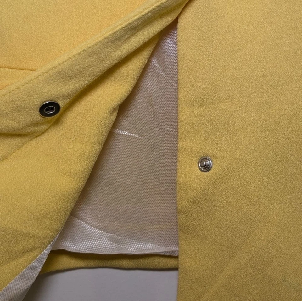 Chaqueta Zara Básica Amarilla Sin Cuello Talla L Plateada Cierre Giratorio Mod Años 60 Carrera Foto 4 de 4