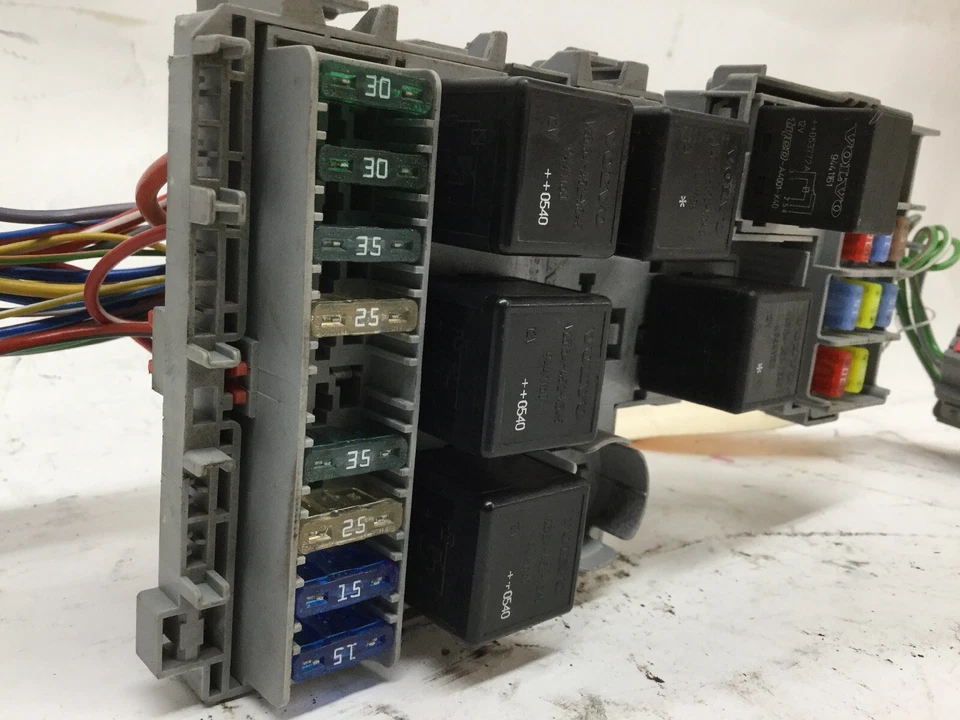 2003-2014 VOLVO XC90 CAIXA DE FUSÍVEIS RELÉ ELETRÔNICO XC70 V70 S60 8690698 - Imagem 3 de 4