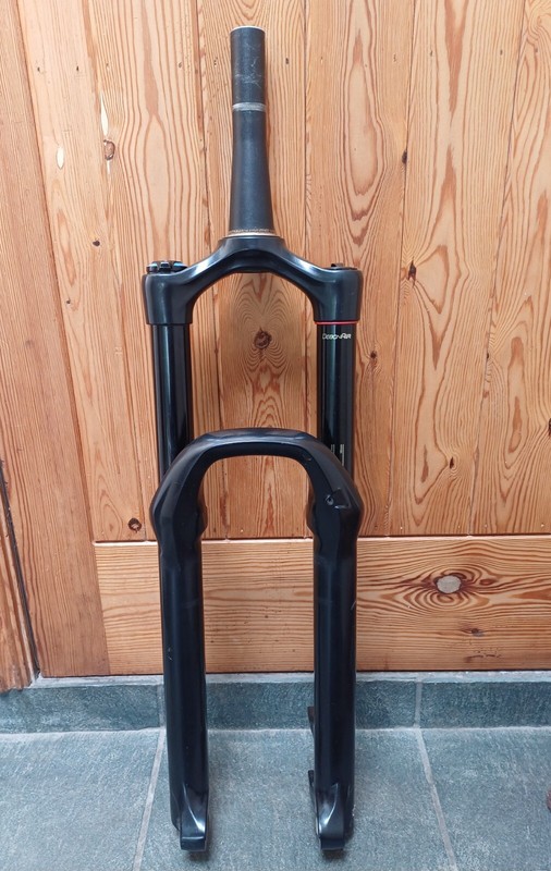 Rockshox  LYRIK forks, 170mm, 650b,  boost
