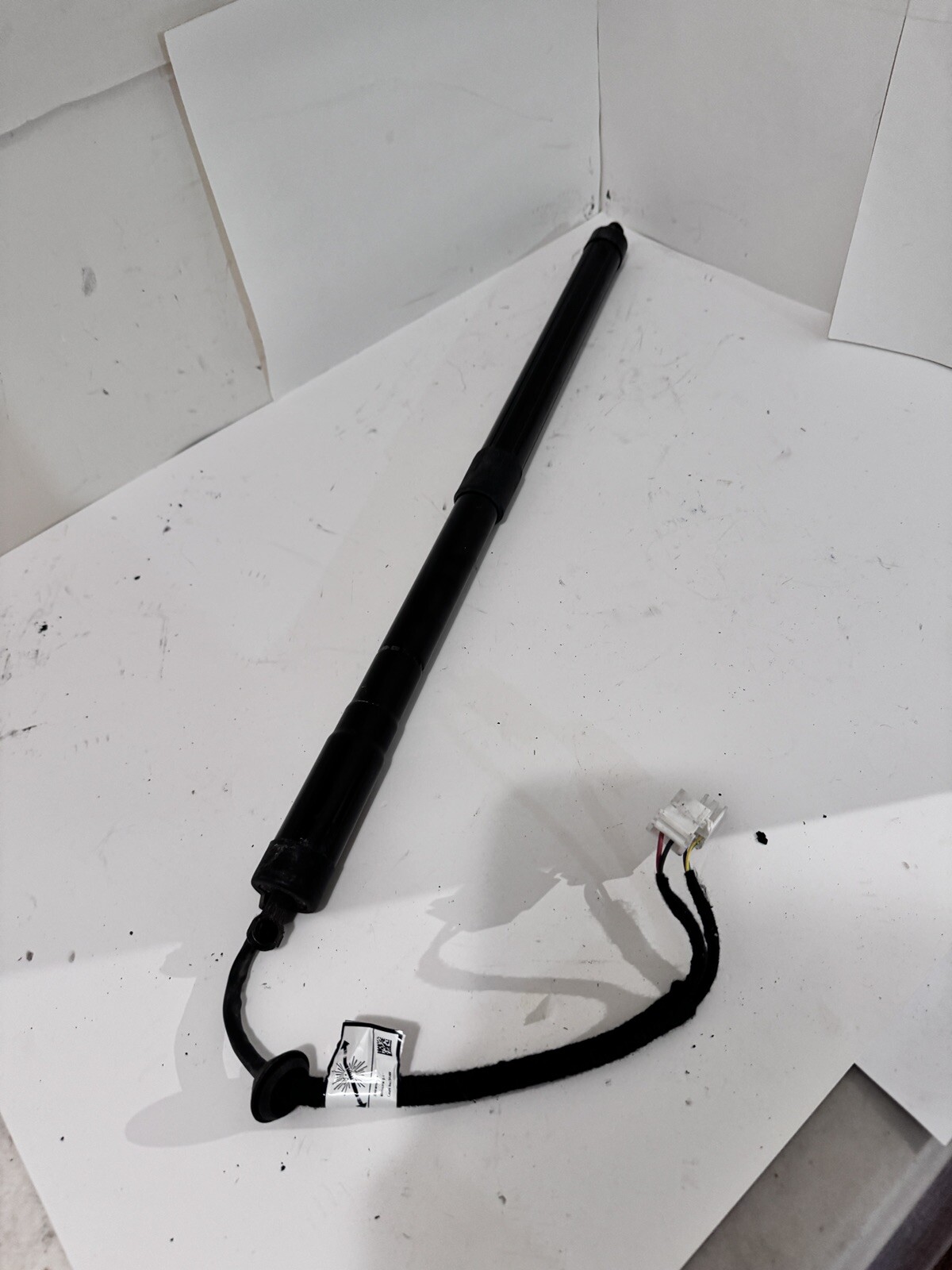 2021 HONDA PILOT REAR LH POWER LIFTGATE LIFT SUPPORT OEM