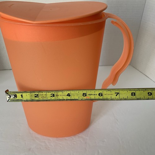Tupperware Impressionen 2 Quart transparenter orangefarbener Krug mit Wippdeckel - Bild 9 von 10