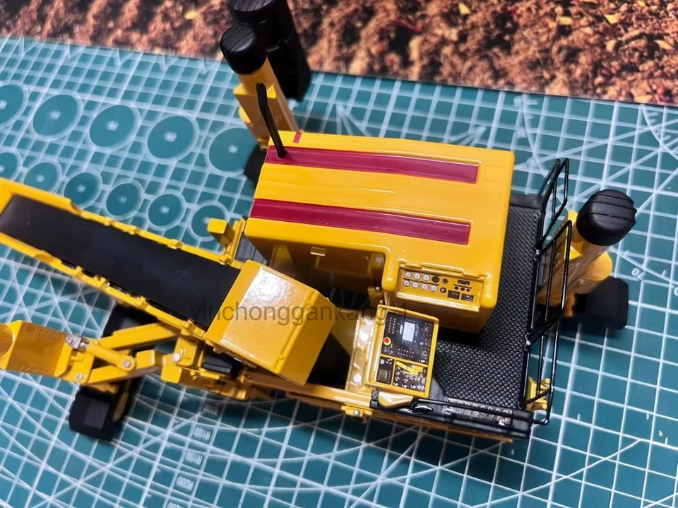 GOMACO concrete paver model GOMACO Commander IIIx ,1:32 - Image 4 of 4