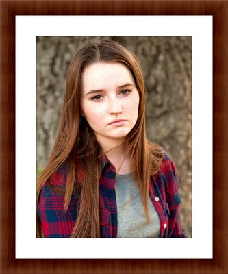 Kaitlyn Dever 8.5 x 11 Candid Color Unframed Photograph Collectable Print