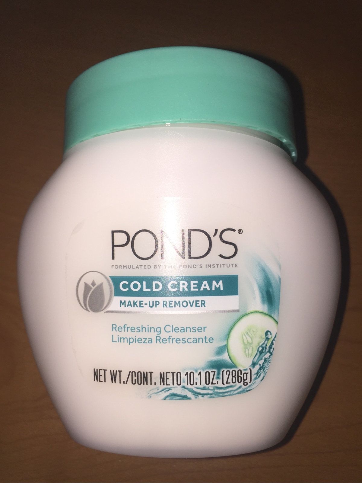 pond's cucumber cleanser