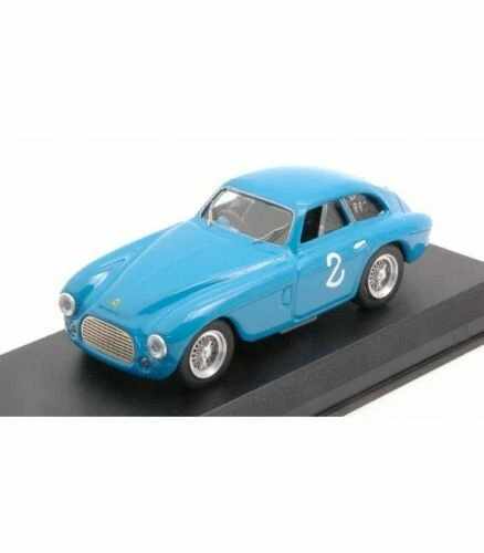 Modellini statici di auto da corsa sportive e turistiche portaerei Ferrari