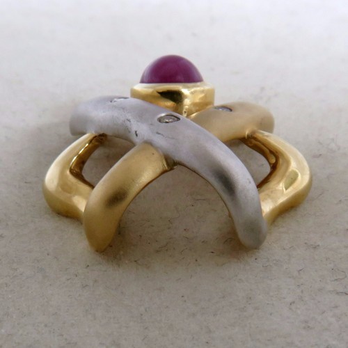 14K Yellow & White Matte Gold Pendant with Ruby & Diamonds (5.2g, .975") - Picture 7 of 12