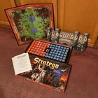 VINTAGE STRATEGO BOARD GAME 1999 MILTON BRADLEY - Complete SET