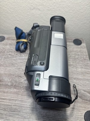 Sony Handycam Video Hi8 CCD-TR3000 NTSC Super SteadyShot W