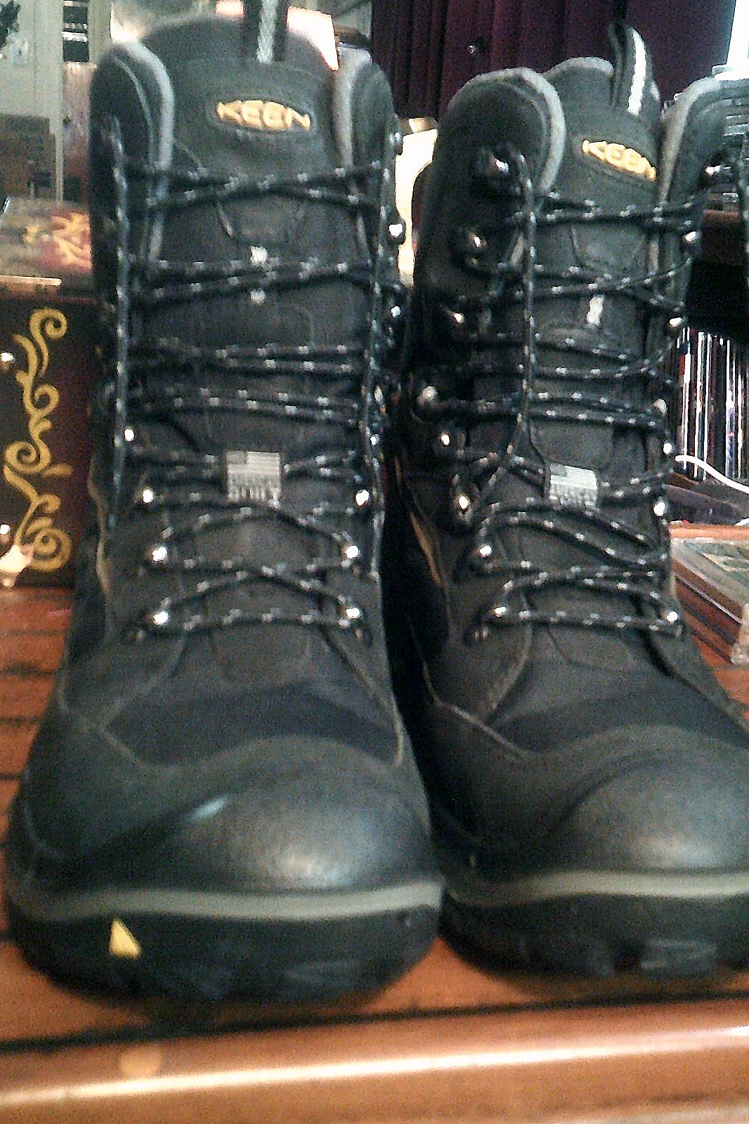 Stivali invernali Keen Durand Polar da uomo taglia 11 400 grammi nero gargoyle 40F made in USA