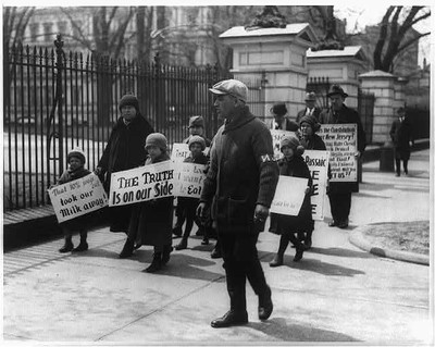 Adults,children picket White House followingmCoolidge's refusal,wage cuts,1926