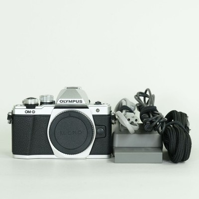 OLYMPUS OM-D E-M10 Mark II [Body Silver] | Micro Four Thirds Mount