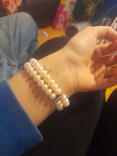 Faux Pearl Bracelet With Rhinestone Accents - Picture 2 of 2
