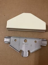  Legrand V5715 Raceway Metallic Tee Fitting Steel Cable Raceway 2-1/2", Ivory