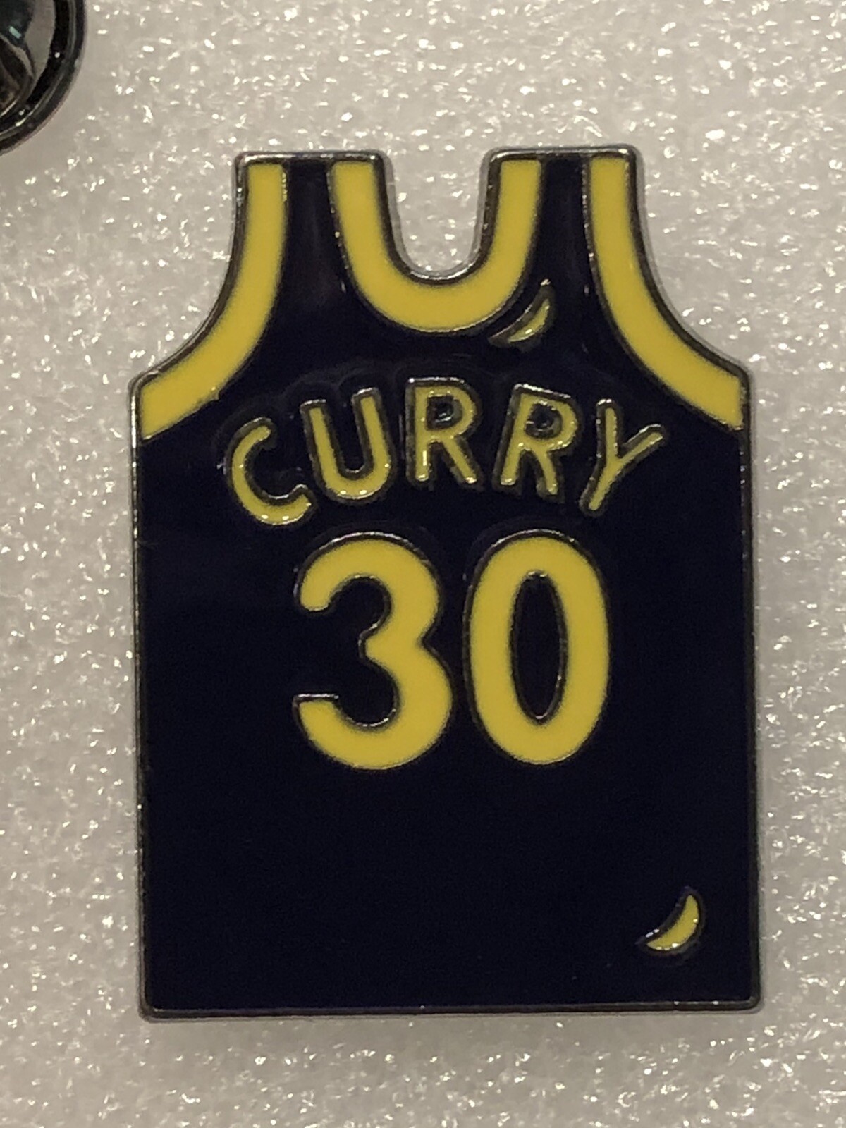NBA Golden State Warriors Stephen Curry Jersey Lapel Pin Free Ship In USA