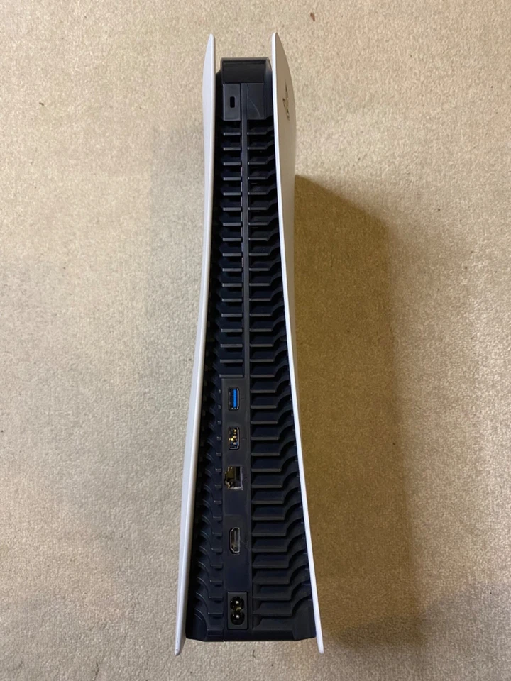 Sony PlayStation 5, photo 2 of 5