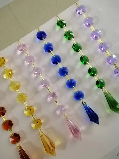 Juego de 10 prismas de lámpara de cristal transparente con forma de árbol de Navidad de 38 mm Foto 3 de 4