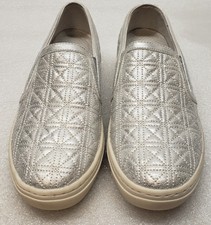skechers quilted slip on