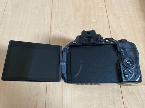 NIKON D5600 24.1 MP DSLR Digital SLR Camera Black Body Only From Japan Used - Picture 3 of 4